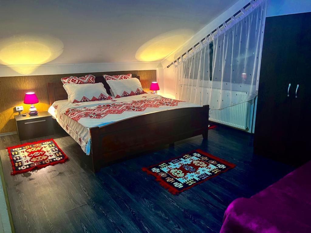 La Mama Siriu Hotel Lunca Jaristei Bagian luar foto